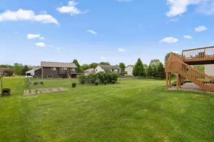 831 Beech Ln S, Annandale, MN 55302 - Photo 8