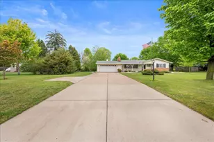 822 Dellwood St S, Cambridge, MN 55008 - Photo 34