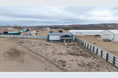 889 SW 14th Street, Valley City, ND 58072 - Photo 10