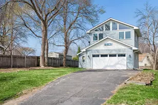 10140 26th Ave N, Plymouth, MN 55441 - Photo 2