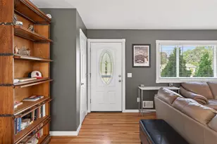 3040 Boone Ave N, New Hope, MN 55427 - Photo 18