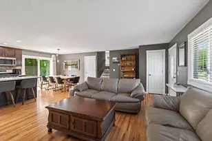 3040 Boone Ave N, New Hope, MN 55427 - Photo 8