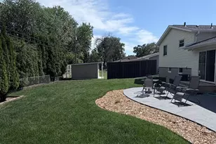 3040 Boone Ave N, New Hope, MN 55427 - Photo 2