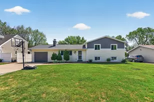 3040 Boone Ave N, New Hope, MN 55427 - Photo 2