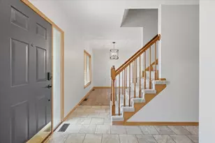 13 Cliff Ridge Ct, Hudson, WI 54016 - Photo 4