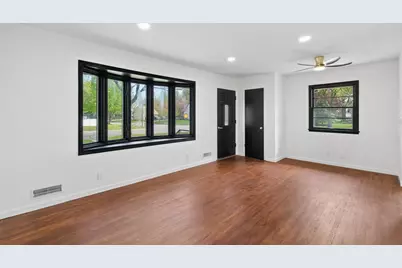 8774 Hale Avenue S, Cottage Grove, MN 55016 - Photo 2