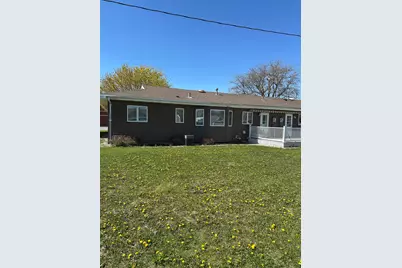 105 Oscar Avenue N, Canby, MN 56220 - Photo 2