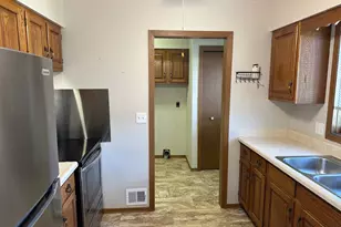 105 Oscar Ave N, Canby, MN 56220 - Photo 8