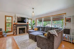 2011 Vincent Ave N, Minneapolis, MN 55411 - Photo 4