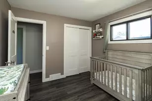1224 6th St E, Saint Paul, MN 55106 - Photo 18