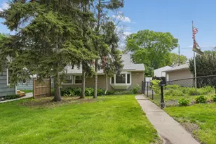 4335 4th St NE, Columbia Heights, MN 55421 - Photo 4