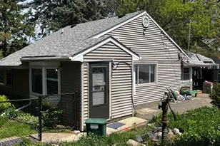 4335 4th St NE, Columbia Heights, MN 55421 - Photo 2
