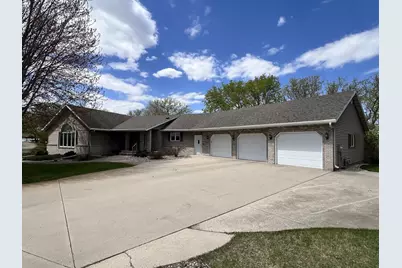 1500 Mc Auliffe Place NW, Alexandria, MN 56308 - Photo 2
