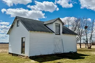 36707 290th Ave, Roseau, MN 56751 - Photo 2