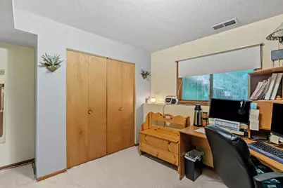 8223 Queen Avenue N, Brooklyn Park, MN 55444 - Photo 26