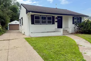 1696 Fremont Ave, Saint Paul, MN 55106 - Photo 2