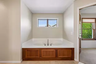 1800 Carriage Dr, Victoria, MN 55386 - Photo 36