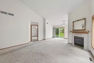 6437 Brook Ln, Savage, MN 55378 - Photo 10
