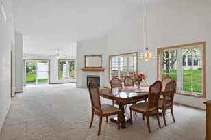 6437 Brook Ln, Savage, MN 55378 - Photo 8