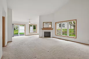 6437 Brook Ln, Savage, MN 55378 - Photo 4