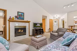 10953 Lexington Dr, Eden Prairie, MN 55344 - Photo 8