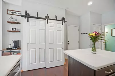 890 Braunworth Court, Chaska, MN 55318 - Photo 12