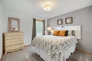 890 Braunworth Ct, Chaska, MN 55318 - Photo 18