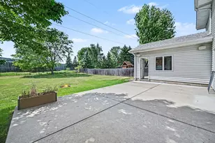 9340 Jarrod Ave S, Cottage Grove, MN 55016 - Photo 10