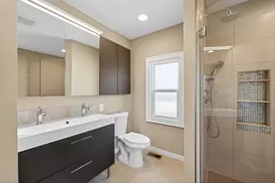 1310 Thomas Ave N, Minneapolis, MN 55411 - Photo 10
