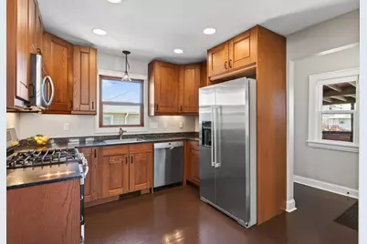 1310 Thomas Avenue N, Minneapolis, MN 55411 - Photo 8