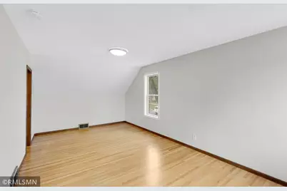 915 Nebraska Avenue W, Saint Paul, MN 55117 - Photo 24