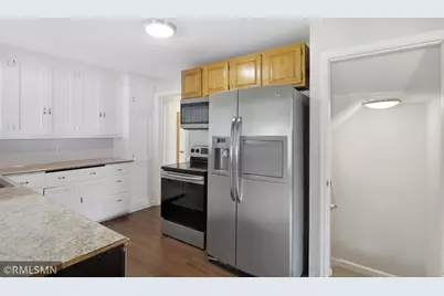 915 Nebraska Avenue W, Saint Paul, MN 55117 - Photo 10