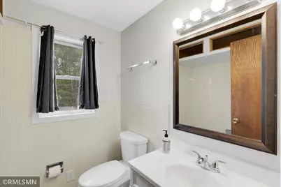 915 Nebraska Avenue W, Saint Paul, MN 55117 - Photo 20