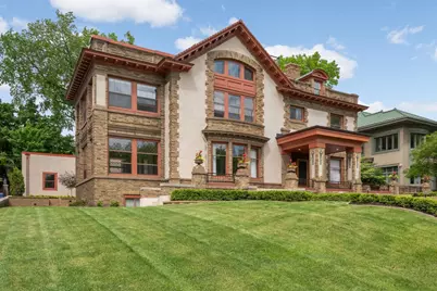 2224 W Lake Of The Isles Parkway, Minneapolis, MN 55405 - Photo 8