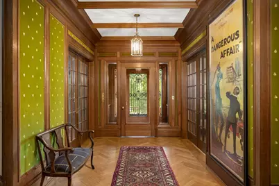 2224 W Lake Of The Isles Parkway, Minneapolis, MN 55405 - Photo 2