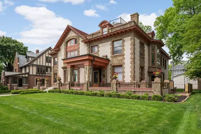 2224 W Lake Of The Isles Parkway, Minneapolis, MN 55405 - Photo 2