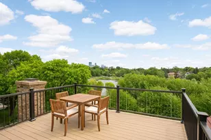 2224 W Lake of the Isles Pkwy, Minneapolis, MN 55405 - Photo 14