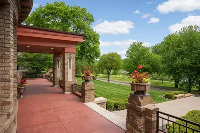 2224 W Lake Of The Isles Parkway, Minneapolis, MN 55405 - Photo 10