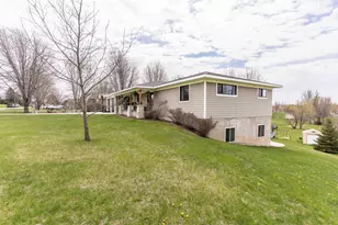 506 E Summit St, Battle Lake, MN 56515 - Photo 4