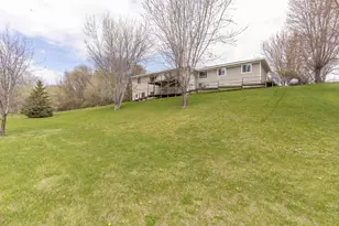 506 E Summit St, Battle Lake, MN 56515 - Photo 10