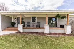 506 E Summit St, Battle Lake, MN 56515 - Photo 18