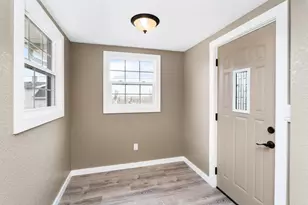 4005 W 9th St, Duluth, MN 55807 - Photo 10