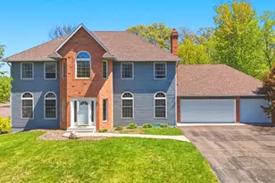 4390 Ithaca Ln N, Plymouth, MN 55446 - Photo 14