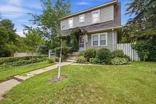 589 Lexington Pkwy N, Saint Paul, MN 55104 - Photo 6