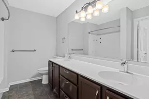 1234 Crystal Pl E, Chaska, MN 55318 - Photo 26