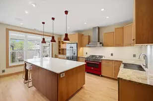217 Bank St SE, Minneapolis, MN 55414 - Photo 8