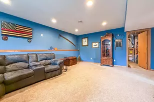 546 6th St SW, Pine Island, MN 55963 - Photo 10