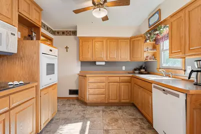 1900 5th Avenue SE, Austin, MN 55912 - Photo 18