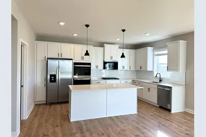 6240 Jennifer Avenue S, Cottage Grove, MN 55016 - Photo 2
