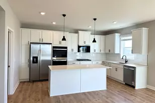 6240 Jennifer Ave S, Cottage Grove, MN 55016 - Photo 2